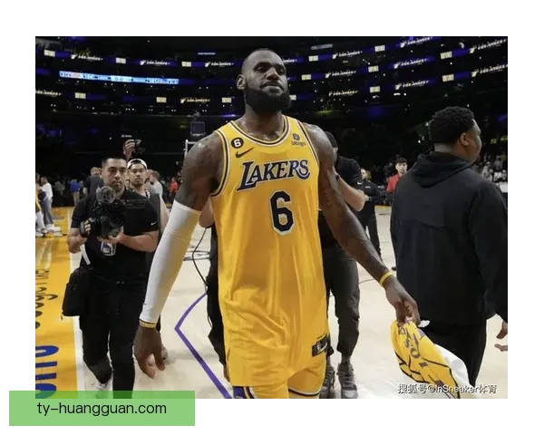 富保罗回应詹姆斯未来去向传闻：报道不实 他本人也不确定后续将如何发展